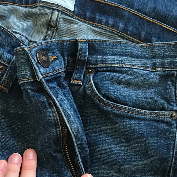 ‘Tilda’ Mid Rise Straight Hudson Jeans - Picture 3 of 8